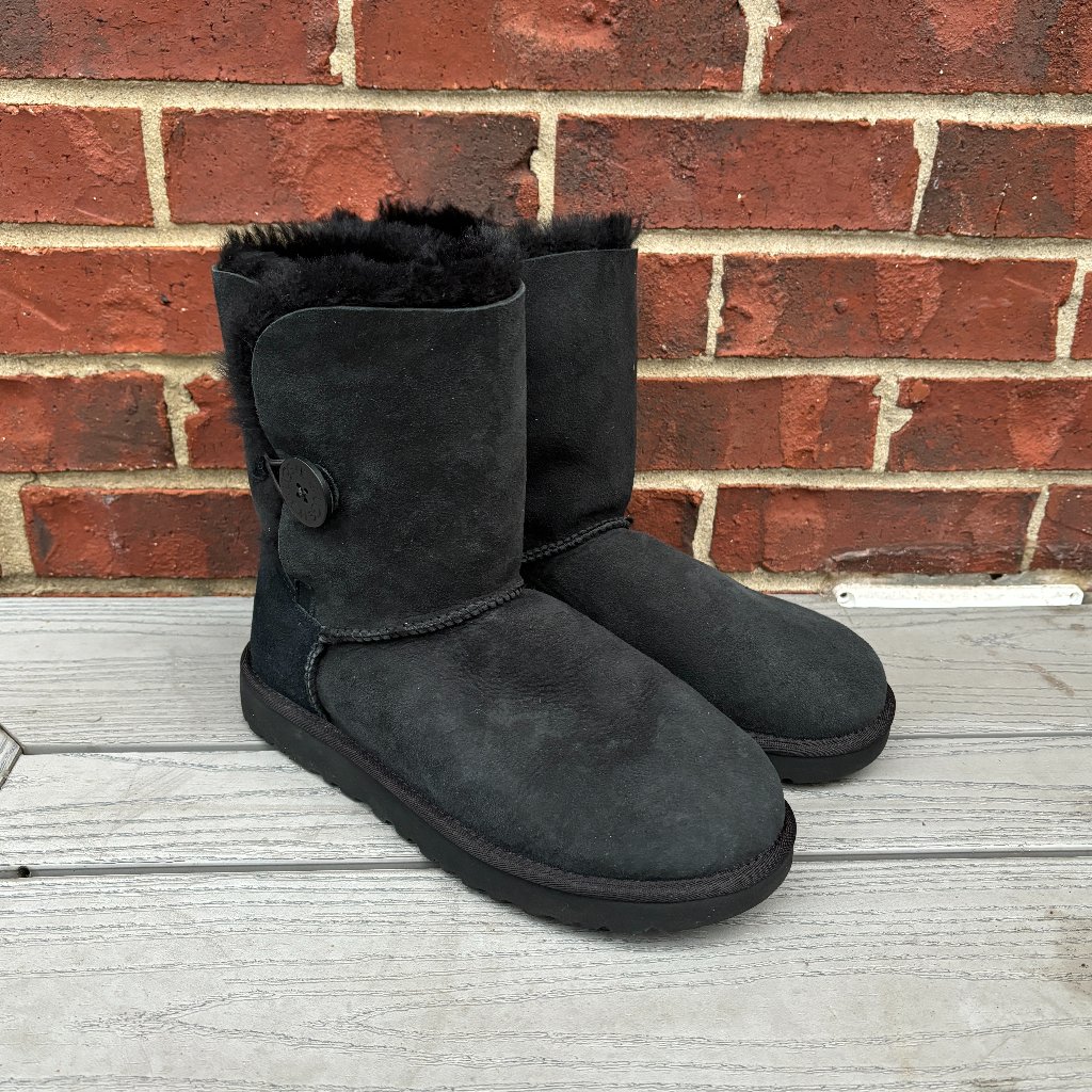 Ugg Bailey Button Ii Boot